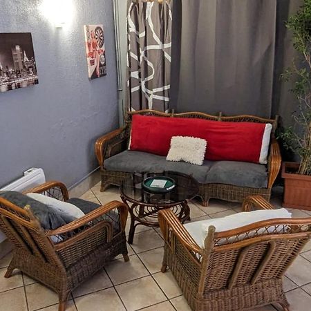 Chambres D'Hotes Les Lits Des Fees Saint-Floret エクステリア 写真