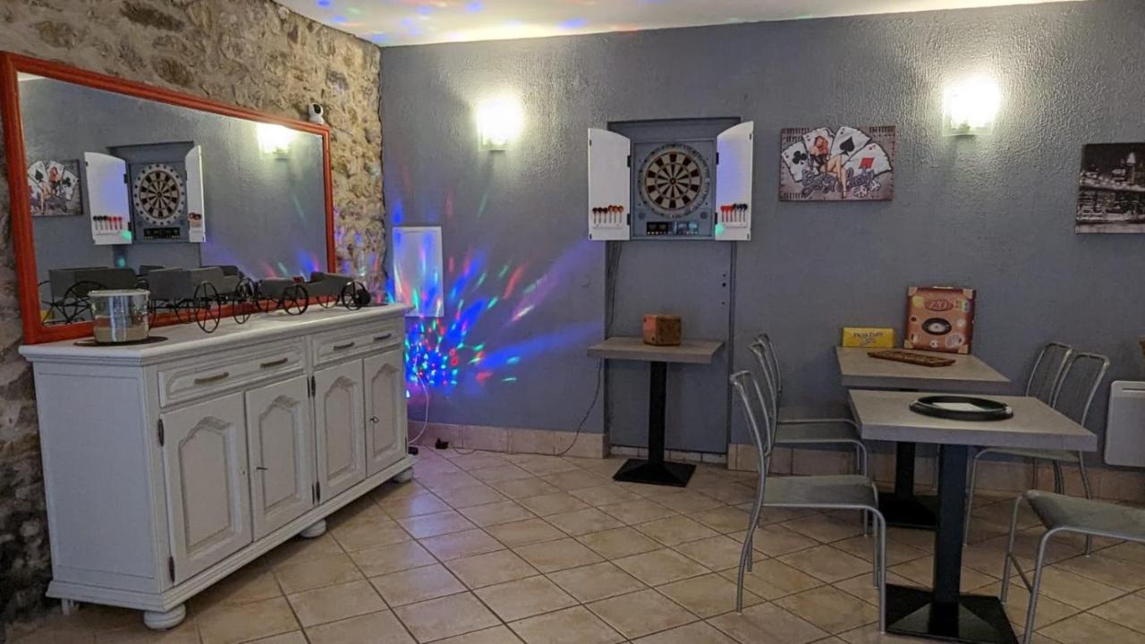 Chambres D'Hotes Les Lits Des Fees Saint-Floret エクステリア 写真